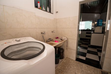 Casa à venda com 200m², 3 quartos e 3 vagasÁrea de Serviço