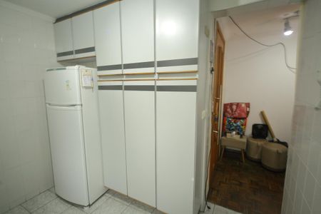 Apartamento à venda com 56m², 2 quartos e 1 vagaCozinha 
