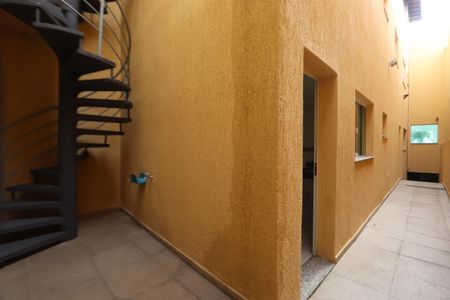 Casa à venda com 350m², 3 quartos e 4 vagasQuintal