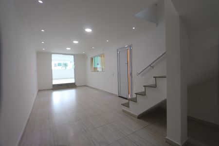 Casa à venda com 350m², 3 quartos e 4 vagasSala 1