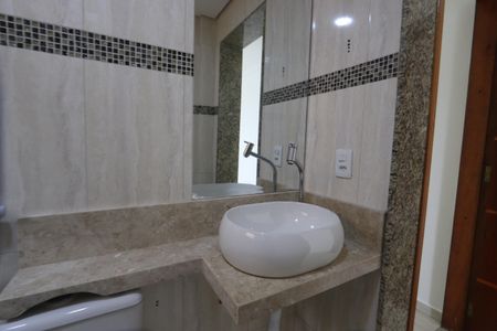 Casa à venda com 350m², 3 quartos e 4 vagasBanheiro da Suíte