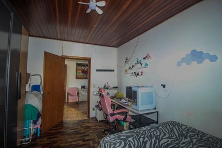 Casa à venda com 300m², 4 quartos e 2 vagasQuarto