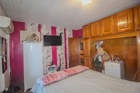 Casa à venda com 300m², 4 quartos e 2 vagasSuite