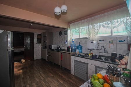 Casa à venda com 300m², 4 quartos e 2 vagasCozinha