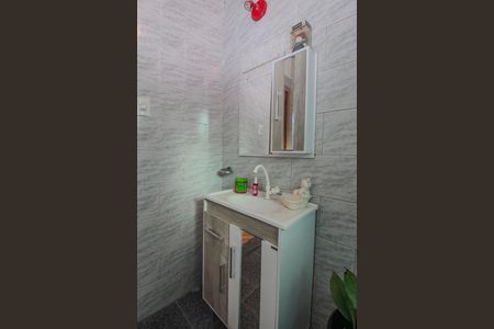 Casa à venda com 300m², 4 quartos e 2 vagasBanheiro