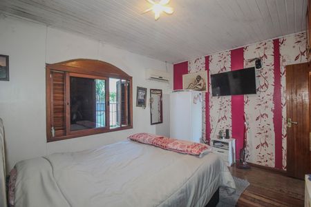 Casa à venda com 300m², 4 quartos e 2 vagasSuite