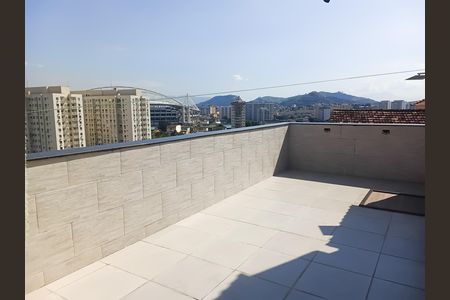 Apartamento à venda com 128m², 2 quartos e 1 vaga