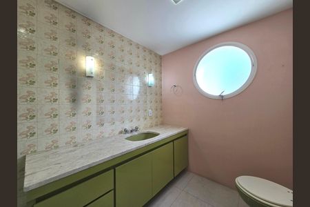 Apartamento à venda com 106m², 3 quartos e 1 vagaBanheiro da Suíte