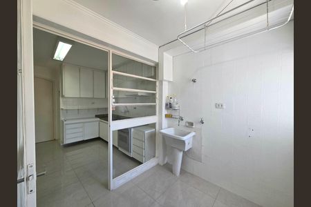 Apartamento à venda com 106m², 3 quartos e 1 vagaÁrea de Serviço