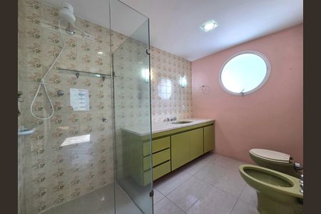 Apartamento à venda com 106m², 3 quartos e 1 vagaBanheiro da Suíte
