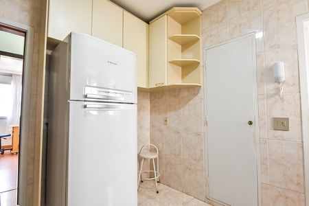 Apartamento à venda com 76m², 2 quartos e 2 vagas Apartamento à venda com 76m², 2 quartos e 2 vagasCozinha