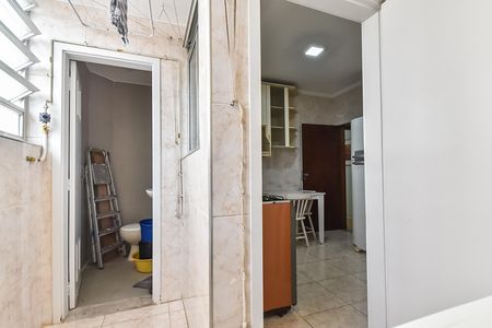 Apartamento à venda com 76m², 2 quartos e 2 vagas Apartamento à venda com 76m², 2 quartos e 2 vagasÁrea de serviço