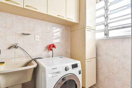 Apartamento à venda com 76m², 2 quartos e 2 vagas Apartamento à venda com 76m², 2 quartos e 2 vagasÁrea de serviço