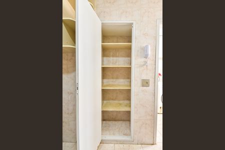Apartamento à venda com 76m², 2 quartos e 2 vagas Apartamento à venda com 76m², 2 quartos e 2 vagasCozinha