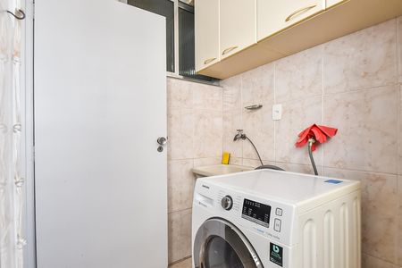 Apartamento à venda com 76m², 2 quartos e 2 vagas Apartamento à venda com 76m², 2 quartos e 2 vagasÁrea de serviço