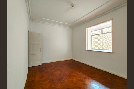 Apartamento para alugar com 101m², 2 quartos e 1 vaga