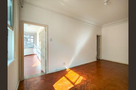 Apartamento para alugar com 101m², 2 quartos e 1 vaga