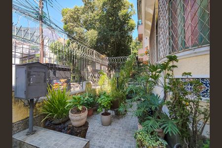 Apartamento para alugar com 101m², 2 quartos e 1 vaga
