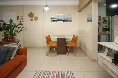 Apartamento à venda com 56m², 2 quartos e 1 vaga