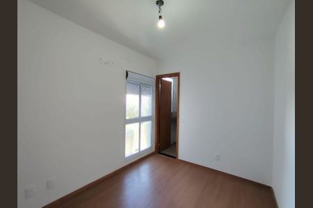 Quarto 1 de apartamento para alugar com 2 quartos, 54m² em Jardim Itu Planalto, Porto Alegre