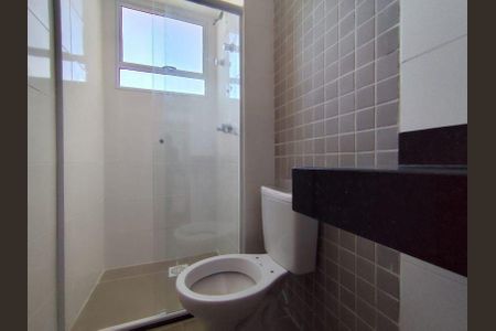 Banheiro 1 de apartamento para alugar com 2 quartos, 54m² em Jardim Itu Planalto, Porto Alegre