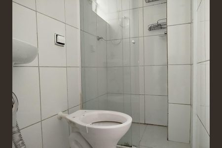 Casa para alugar com 51m², 2 quartos e sem vaga Casa para alugar com 51m², 2 quartos e sem vagaBanheiro