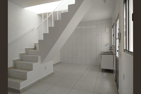 Casa para alugar com 51m², 2 quartos e sem vaga Casa para alugar com 51m², 2 quartos e sem vagaSala e cozinha