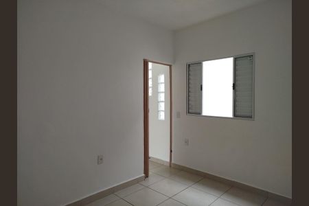 Quarto 1 de casa para alugar com 2 quartos, 51m² em Vila Esperança, São Paulo