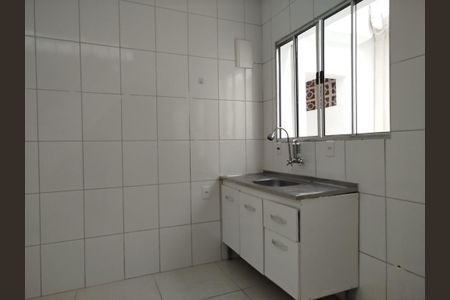 Casa para alugar com 51m², 2 quartos e sem vaga Casa para alugar com 51m², 2 quartos e sem vagaCozinha