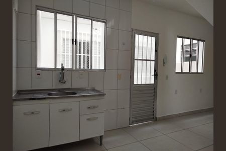 Casa para alugar com 51m², 2 quartos e sem vaga Casa para alugar com 51m², 2 quartos e sem vagaCozinha