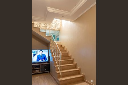 Foto 01 de casa para alugar com 2 quartos, 90m² em Jardim Estrela D’alva, São Paulo