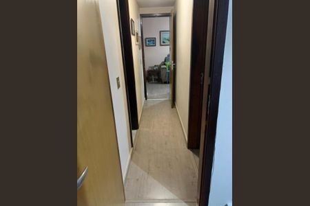 Corredor de apartamento para alugar com 3 quartos, 88m² em Vila Valqueire, Rio de Janeiro