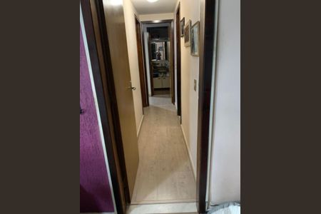 Corredor de apartamento para alugar com 3 quartos, 88m² em Vila Valqueire, Rio de Janeiro