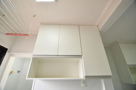 Apartamento à venda com 81m², 2 quartos e 1 vagaÁrea de Serviço