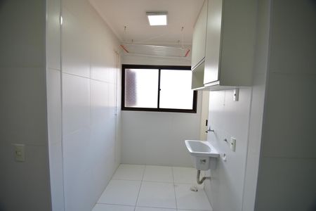 Apartamento à venda com 81m², 2 quartos e 1 vagaÁrea de Serviço