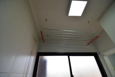 Apartamento à venda com 81m², 2 quartos e 1 vagaÁrea de Serviço