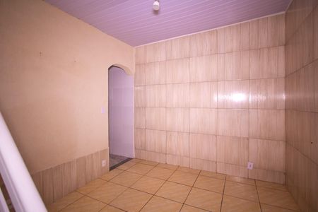 Sala de casa para alugar com 3 quartos, 360m² em Porto da Pedra, São Gonçalo