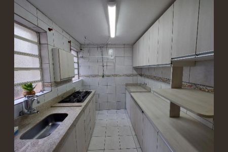 Apartamento à venda com 75m², 2 quartos e 1 vaga Apartamento à venda com 75m², 2 quartos e 1 vagaCozinha