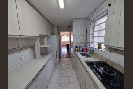 Apartamento à venda com 75m², 2 quartos e 1 vaga Apartamento à venda com 75m², 2 quartos e 1 vagaCozinha