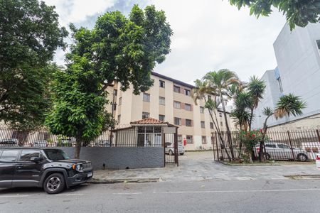 Apartamento à venda com 60m², 3 quartos e 1 vaga Apartamento à venda com 60m², 3 quartos e 1 vagaFachada