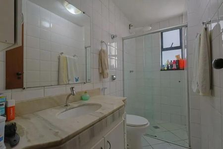 Apartamento para alugar com 125m², 3 quartos e 2 vagas Apartamento para alugar com 125m², 3 quartos e 2 vagasBanheiro