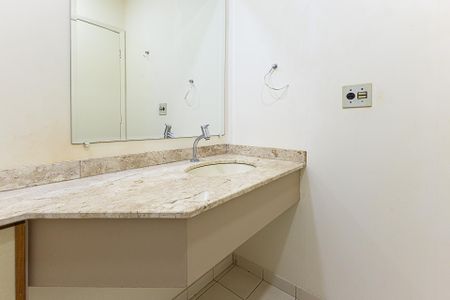Apartamento para alugar com 33m², 1 quarto e 1 vaga Apartamento para alugar com 33m², 1 quarto e 1 vagaBanheiro