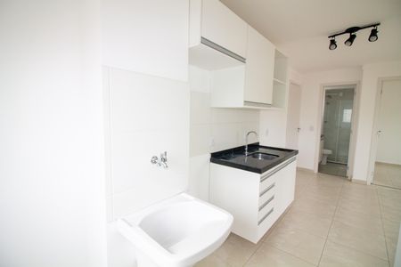 Apartamento à venda com 39m², 2 quartos e sem vaga Apartamento à venda com 39m², 2 quartos e sem vagaCozinha e Área de Serviço
