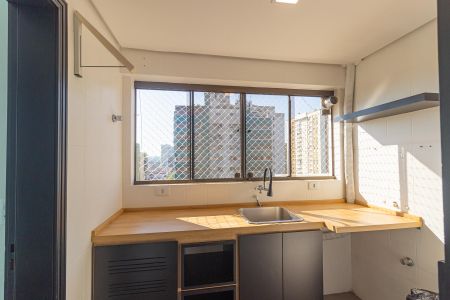 Área de serviço de apartamento à venda com 3 quartos, 131m² em Centro, Canoas