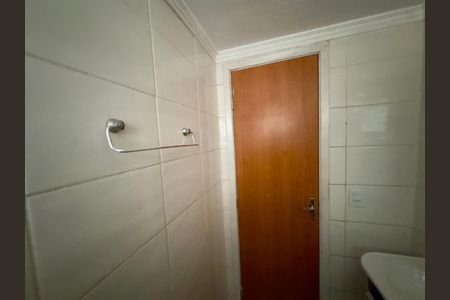 Apartamento à venda com 48m², 2 quartos e 1 vaga Apartamento à venda com 48m², 2 quartos e 1 vagaBanheiro