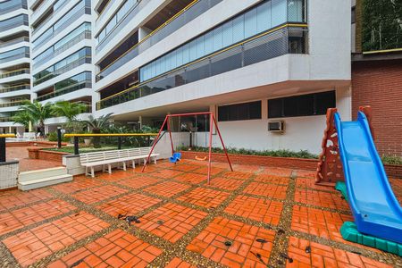 Apartamento para alugar com 168m², 3 quartos e 2 vagas