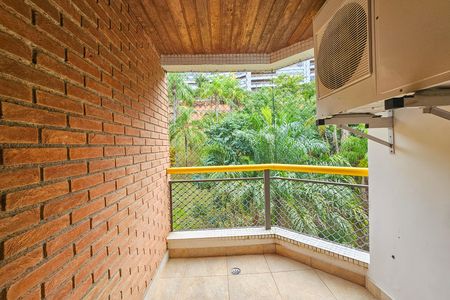 Apartamento para alugar com 168m², 3 quartos e 2 vagas