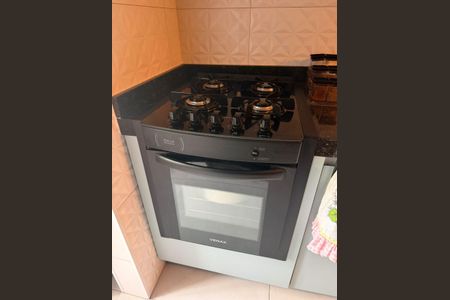Cozinha de apartamento à venda com 2 quartos, 37m² em Vila California, São Paulo