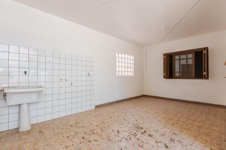 Área de serviço de casa à venda com 3 quartos, 380m² em Jardim São Pedro, Porto Alegre