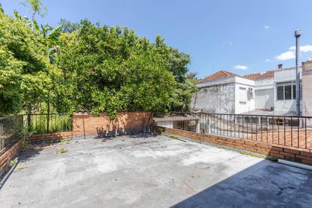 Casa à venda com 380m², 3 quartos e 2 vagasQuintal